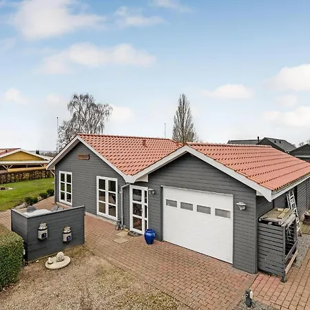 4 Bedroom Awesome In Holiday home